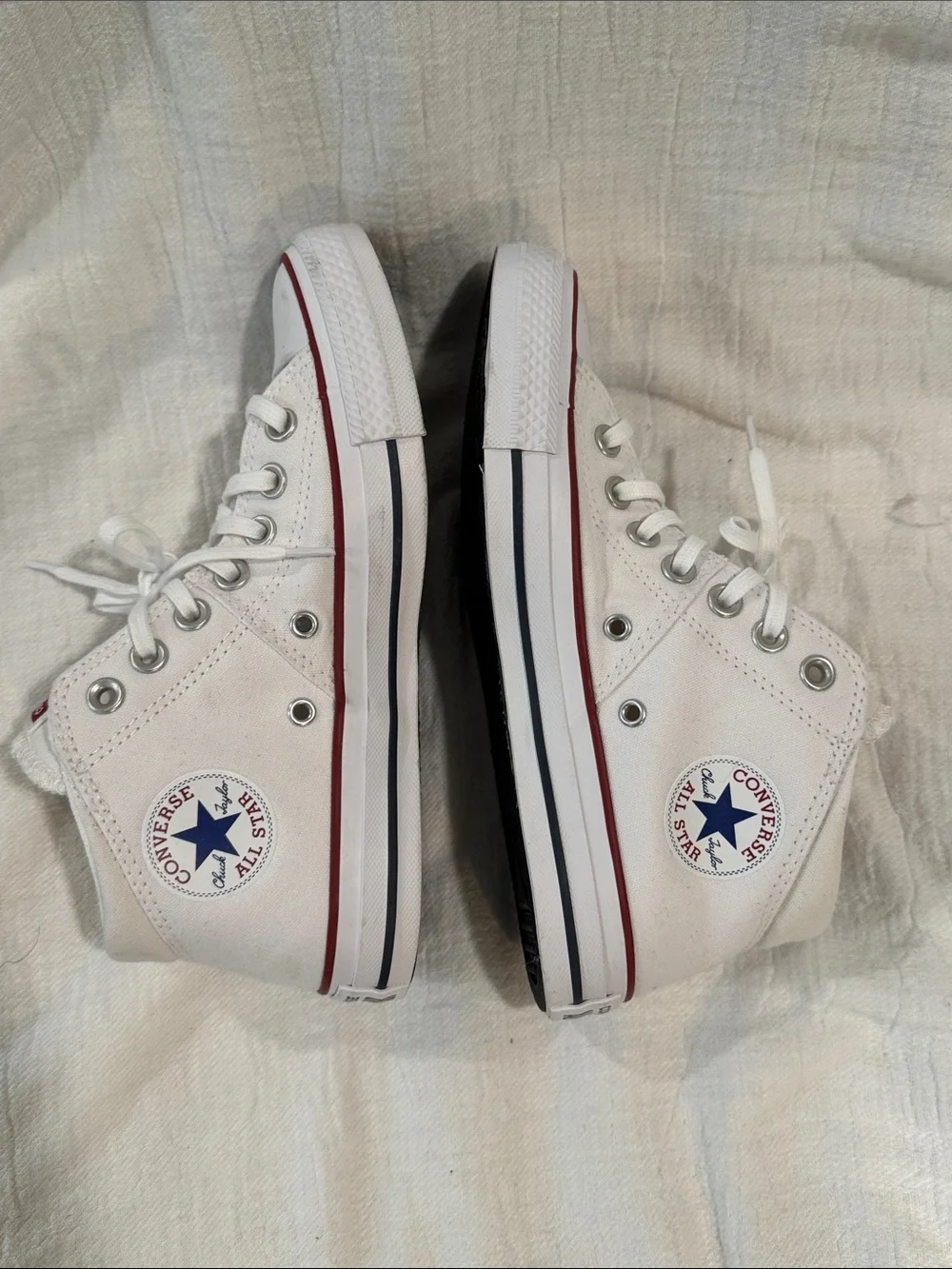 Converse White High-Top Canvas Sneakers with Red & navy Stripe women’s size 7